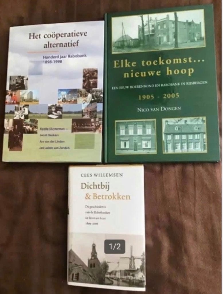 3 uitgaves de geschiedenis van de Rabobank, Ophalen of Verzenden, Zo goed als nieuw