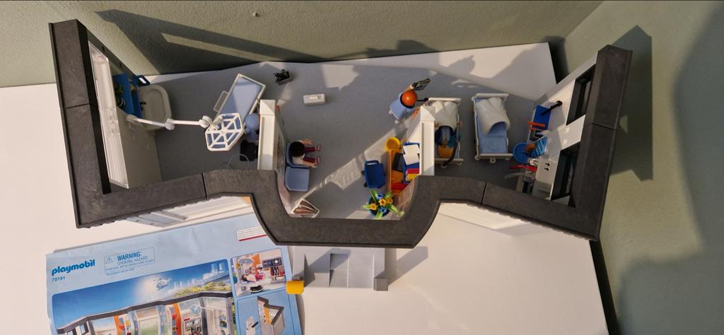 Playmobil Ziekenhuis (70191) - Compleet met handleiding, Kinderen en Baby's, Speelgoed | Playmobil, Ophalen of Verzenden, Nieuw