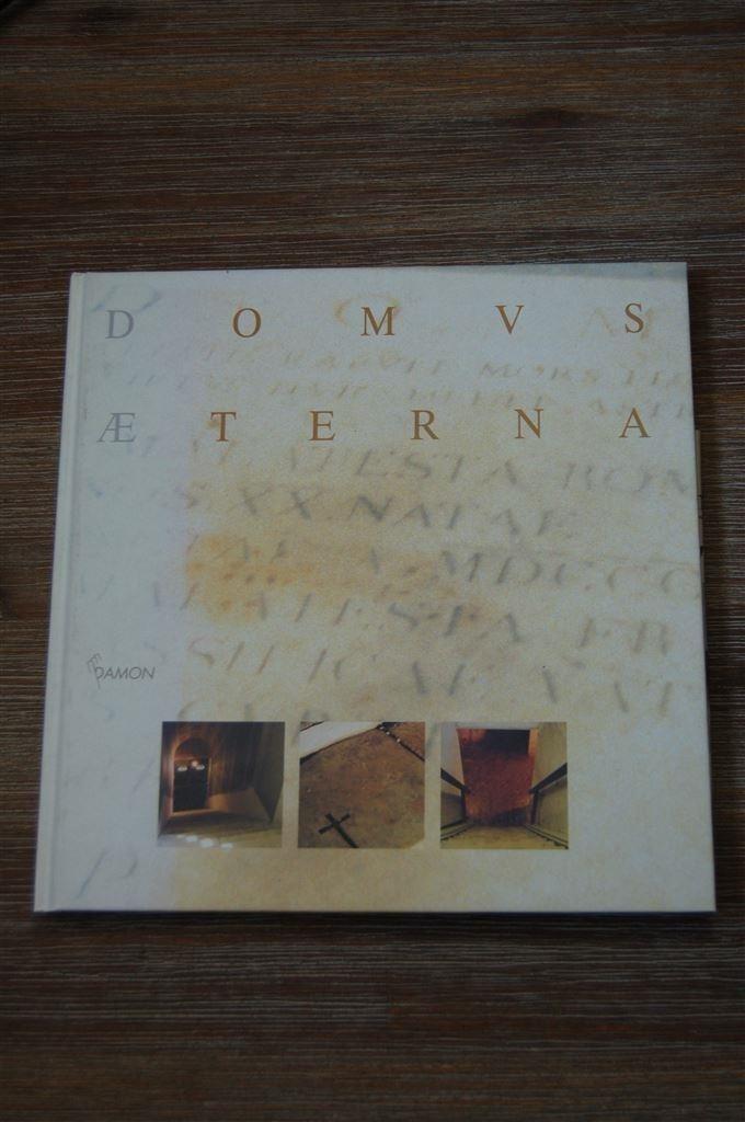 Domus Aeterna [in 4 talen], Verzenden, Zo goed als nieuw