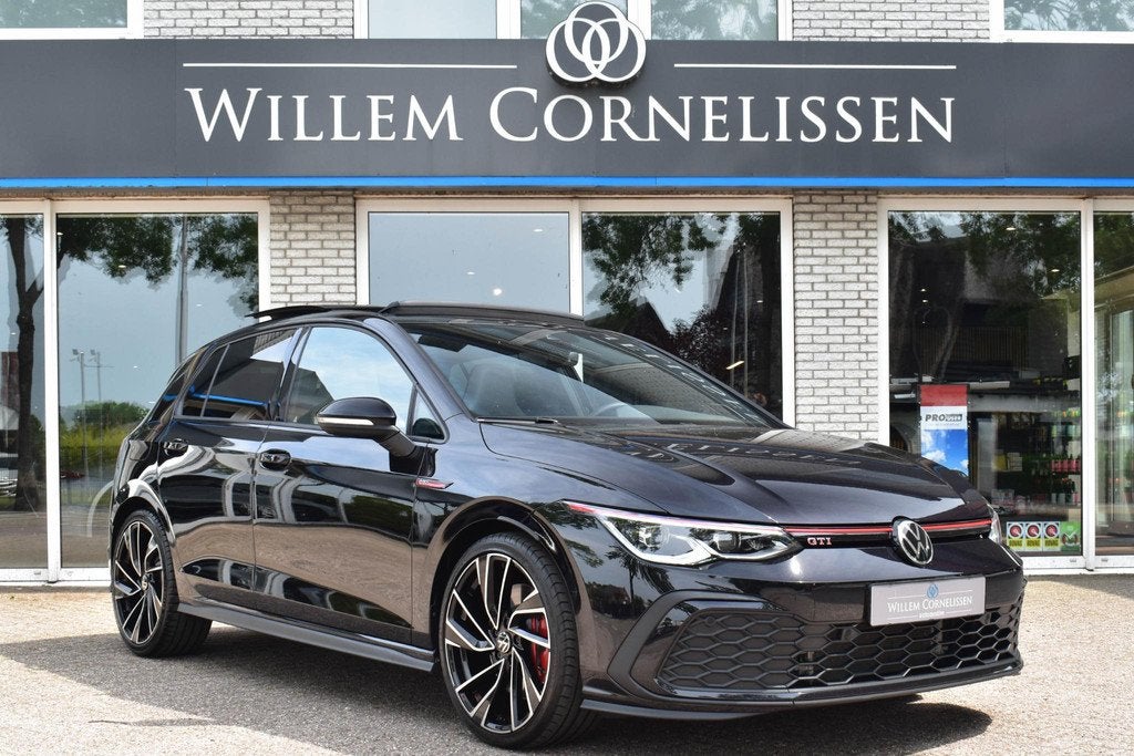 Volkswagen Golf 2.0 TSI GTI Aut Pano Leder IQ Light Camera Z, 730 kg, Euro 6, 4 cilinders, 1984 cc