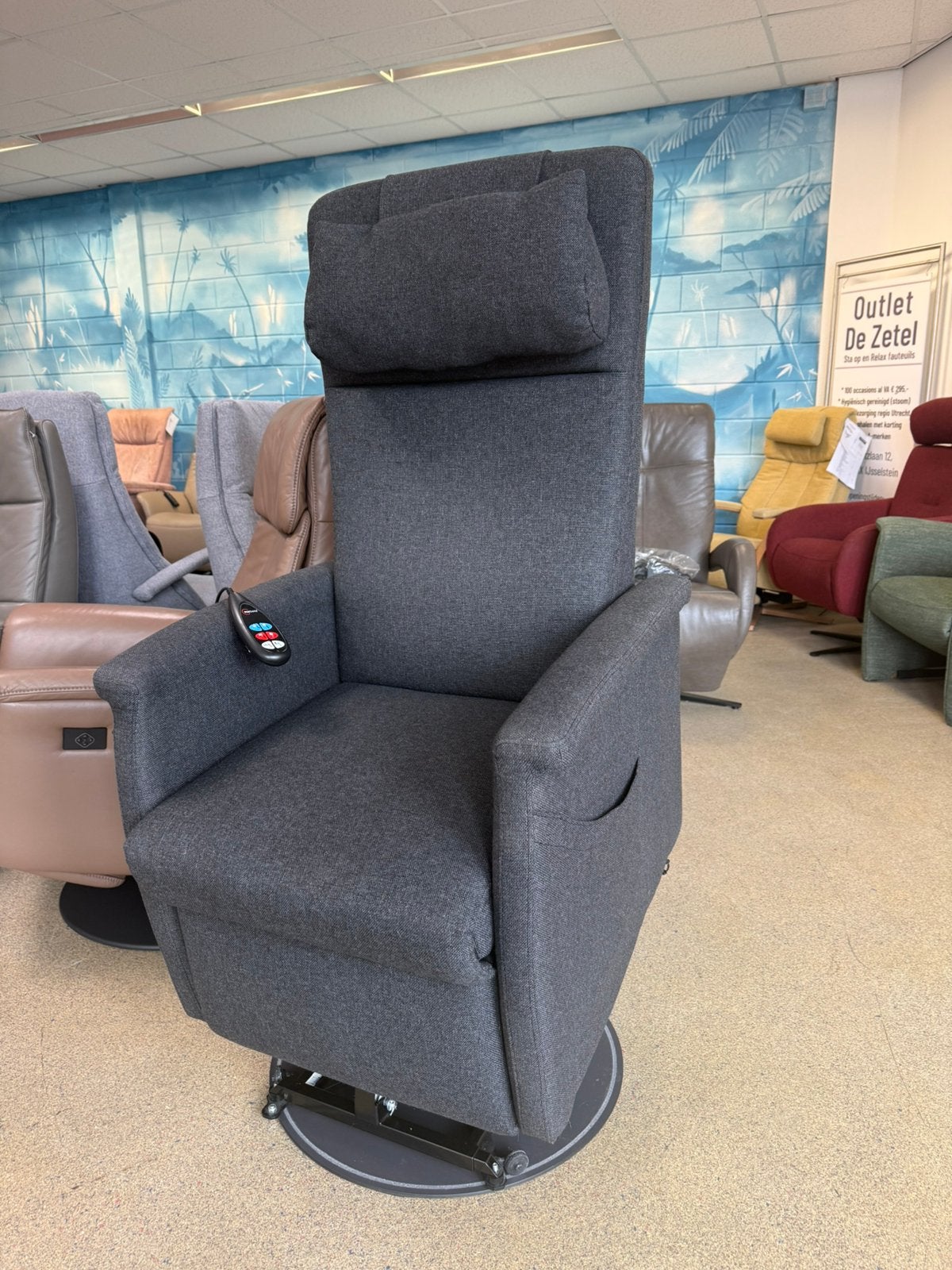 Fitform sta op stoel relax fauteuil draaiplateau 3 motoren, Ophalen of Verzenden, Zo goed als nieuw, Stof, In meer kleuren en maten