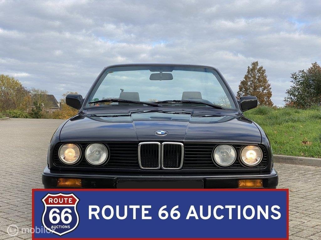 BMW 318i Cabriolet | 1991 | Route 66 Auctions, Auto's, Overige carrosserieën, Zwart, Bedrijf, Handgeschakeld