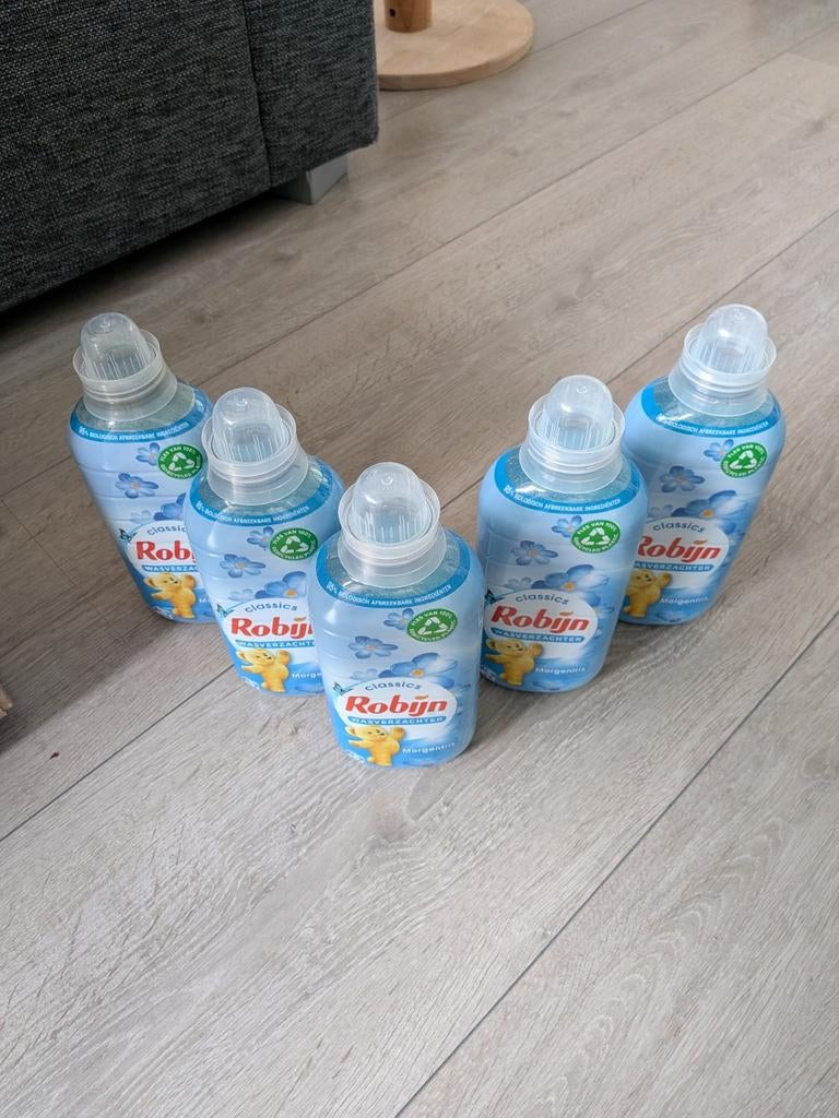 Nieuwe wasverzachters Robijn, Ophalen, Schoonmaakmiddel