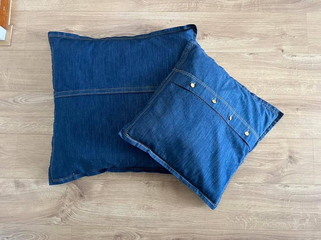 Kussens jeans, Huis en Inrichting, Woonaccessoires | Kussens, Ophalen of Verzenden, Zo goed als nieuw, Vierkant