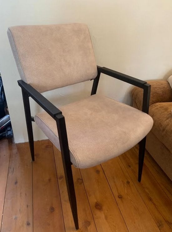 2 beige eetkamerstoelen, Ophalen, Zo goed als nieuw, Overige kleuren, Twee