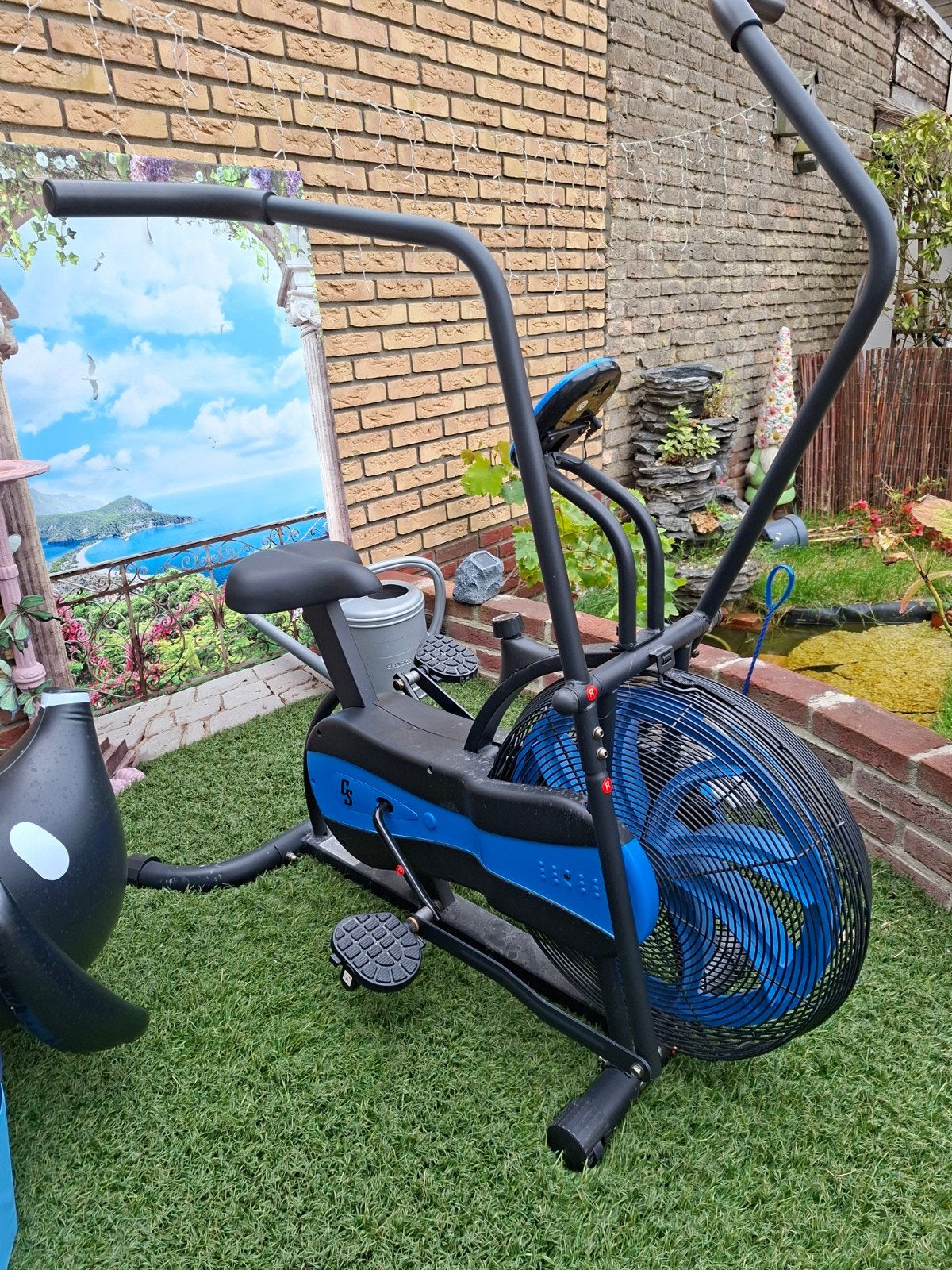 Hometrainer - Airbike voor intensieve training, Ophalen, Gebruikt, Buik, Airbike