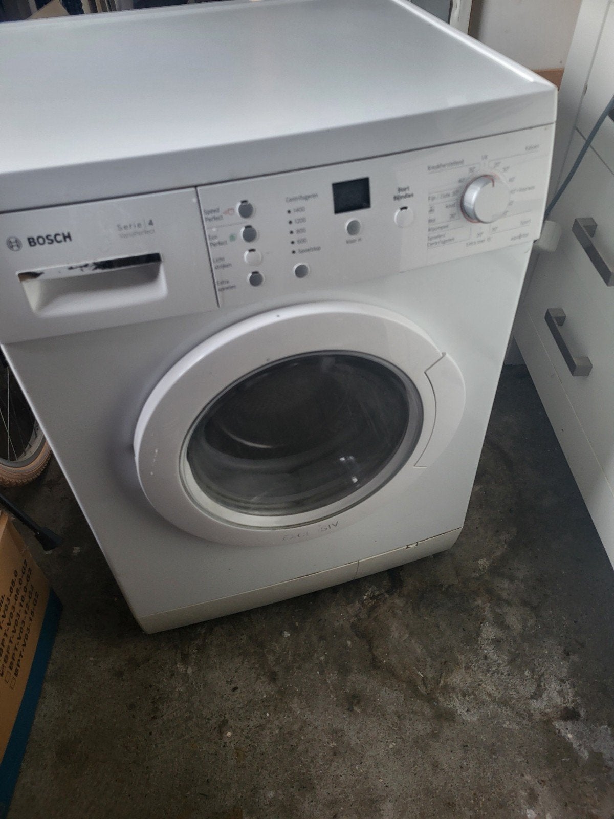 Bosch wasmachine Serie 4, Ophalen, Gebruikt, 1200 tot 1600 toeren, 85 tot 90 cm