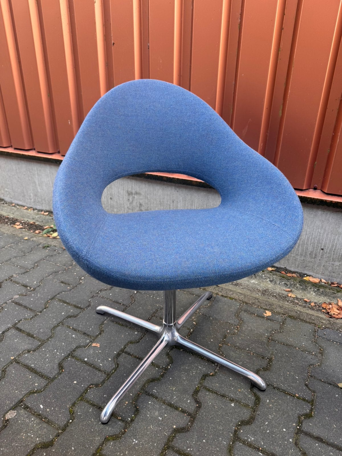 Artifort Shark stoel (nog 2x) blauw, Ophalen, Luxe design, Twee, Blauw