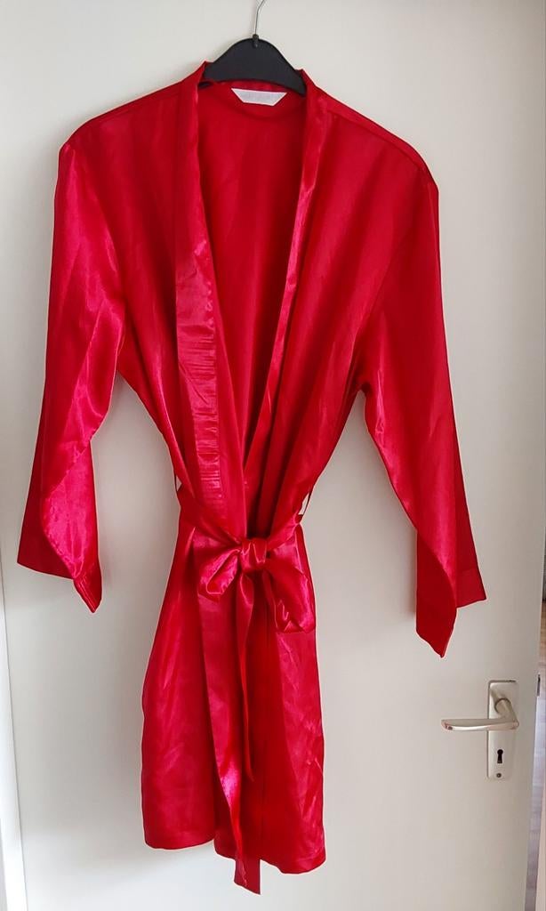 Rode satijnen Duster maat L, Kleding | Dames, Hunckemöller, Ophalen of Verzenden, Rood, Nachtkleding
