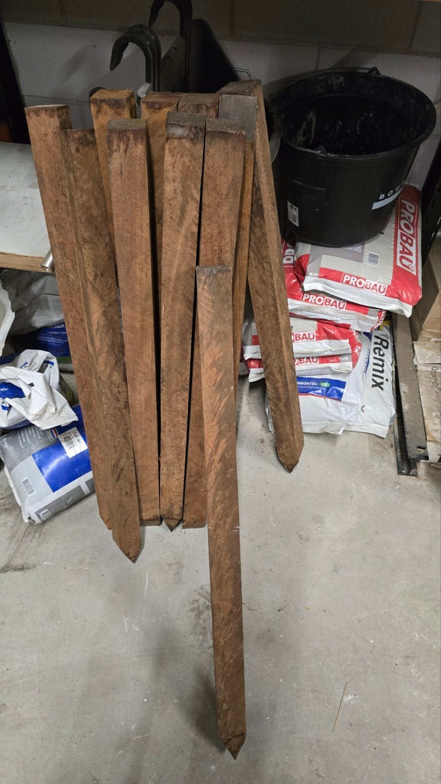 Houten palen voor diverse toepassingen, Gebruikt, Overige typen, Ophalen of Verzenden, 50 mm of meer