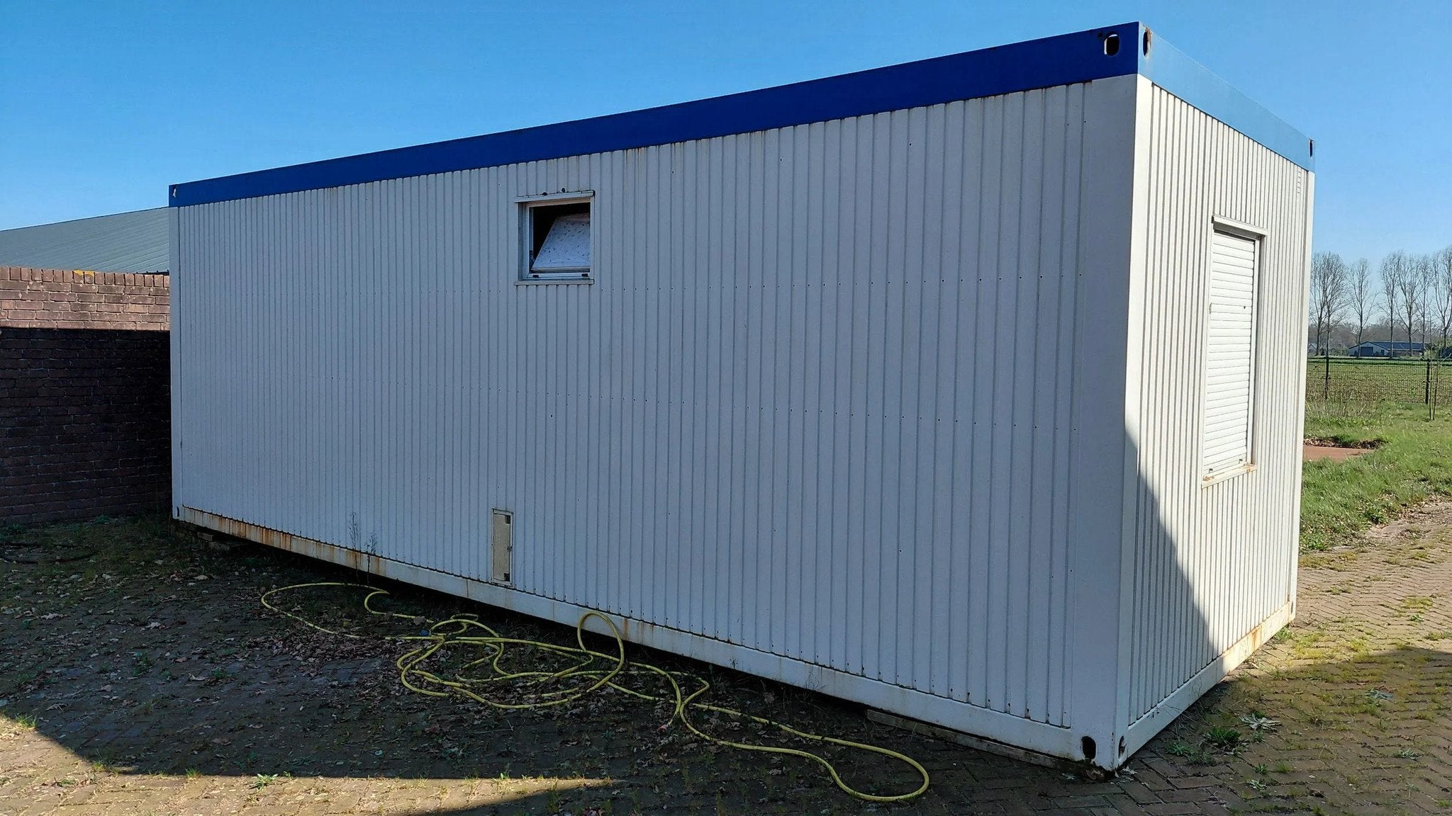 Mobiele kantoorunit / Bouwkeet met keuken en toilet