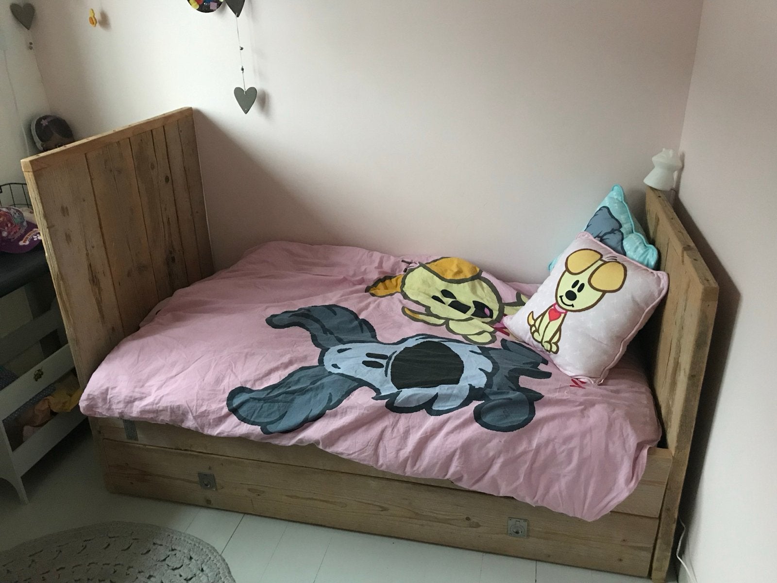 Steigerhouten kinderbed met uitschuifbaar logeerbed, Huis en Inrichting, Slaapkamer | Bedden, Ophalen, Gebruikt, 90 cm, Eenpersoons