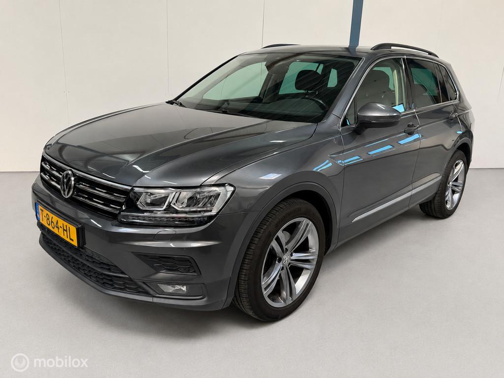 Volkswagen Tiguan 1.4 TSI ACT Comfort. Bus. PANO/CARPLAY/ACC, Voorwielaandrijving, Euro 6, 4 cilinders, 150 pk