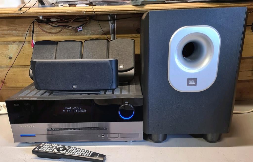 Harman kardon receiver avr-141 + jbl speakers  jbl subwoofer, Ophalen, Speakers, Overige merken