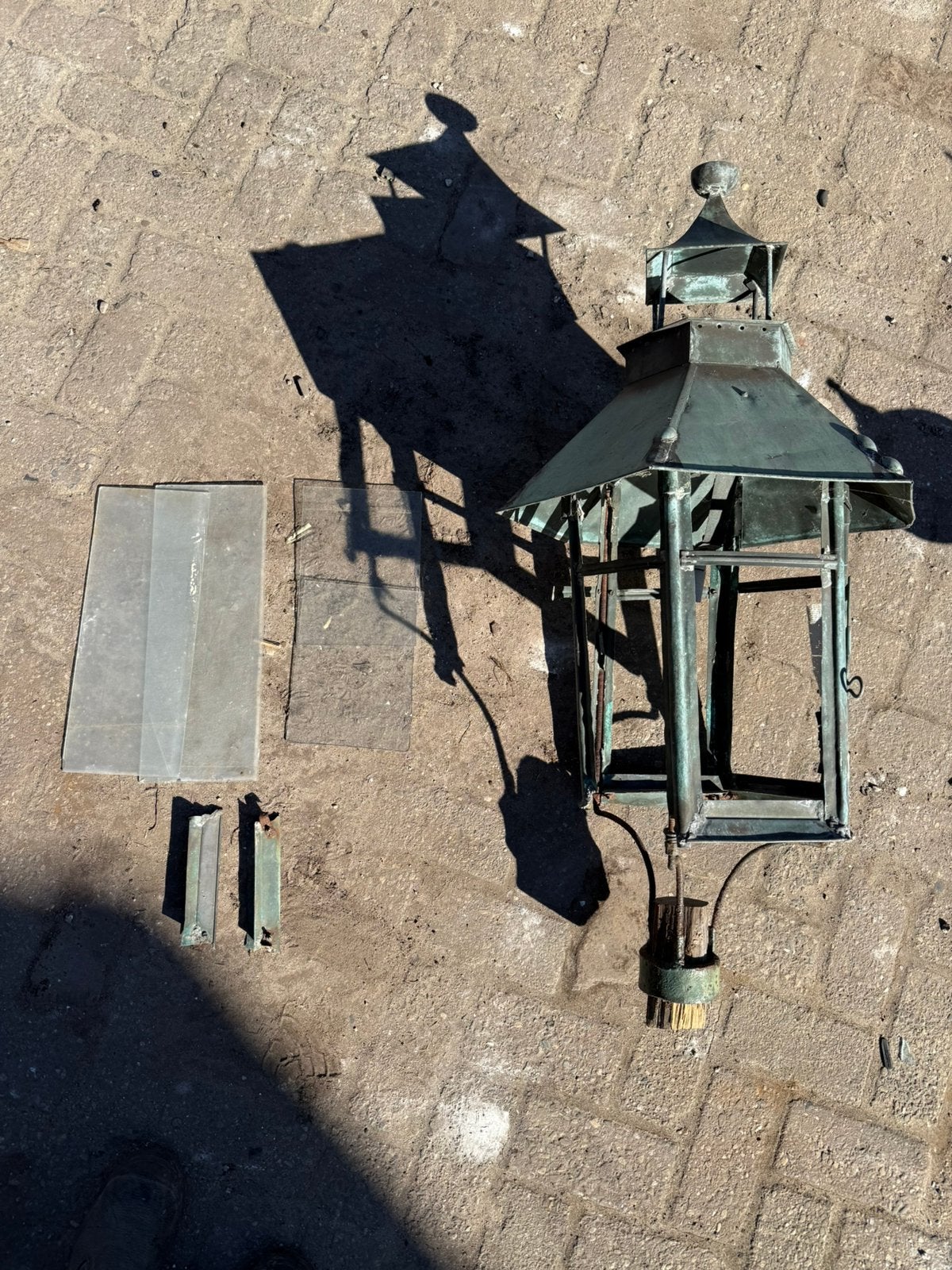 Antieke lantaarnpaal kop - koper/messing - 110 cm hoog, Ophalen