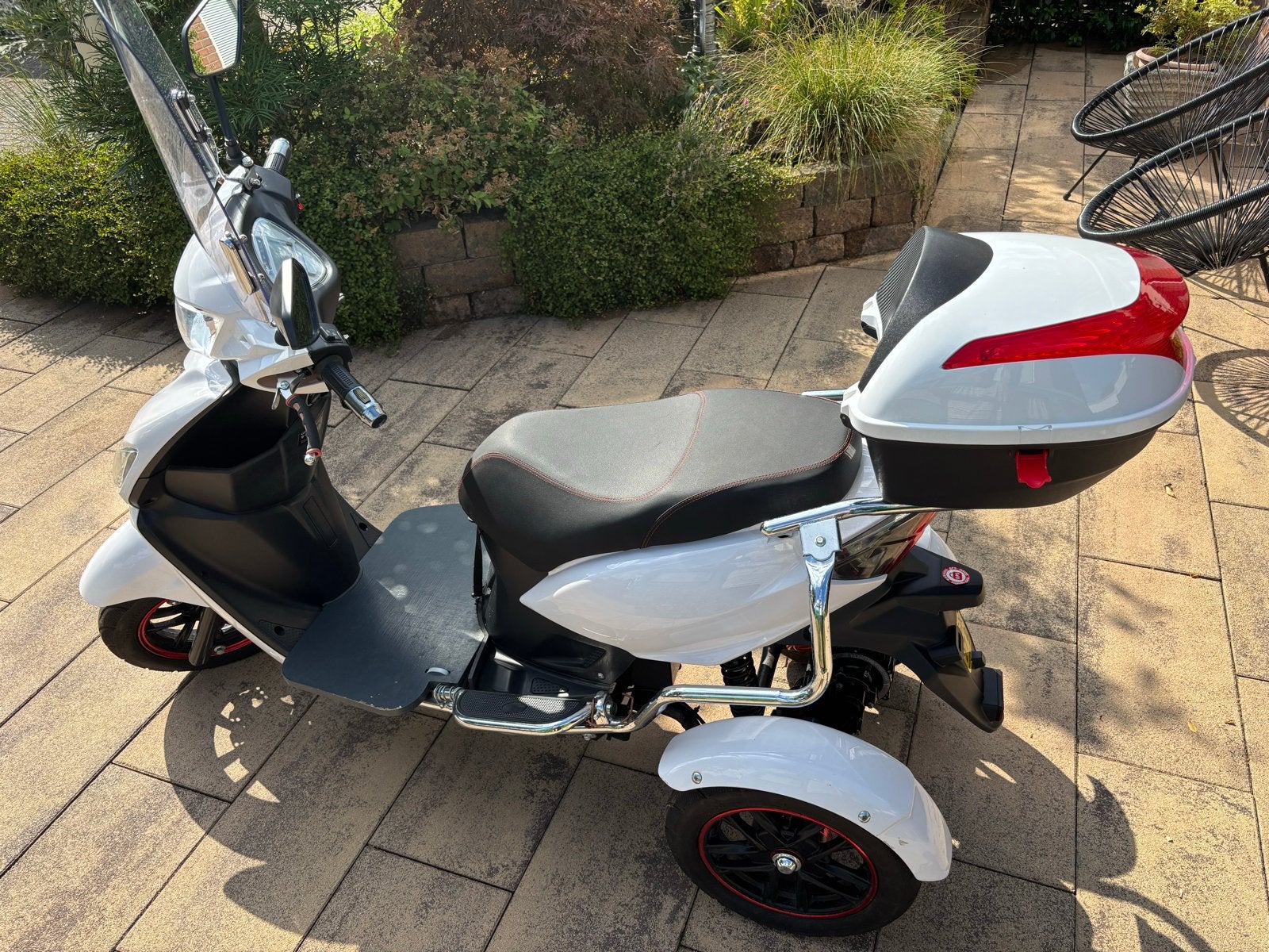 Iva T3  scootmobiel wit, Ophalen, Zo goed als nieuw, 46 km of meer, 16 km/u of meer