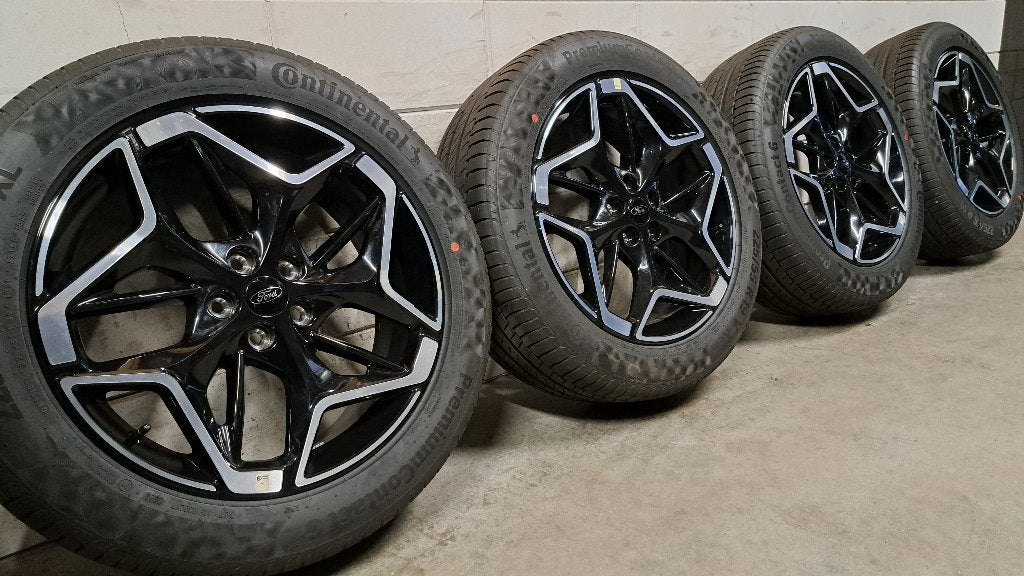 NIEUW! Bi-color velgen Ford Kuga Mustang Mach-E 225/55/19, 19 inch, Banden en Velgen, Nieuw, Ophalen of Verzenden