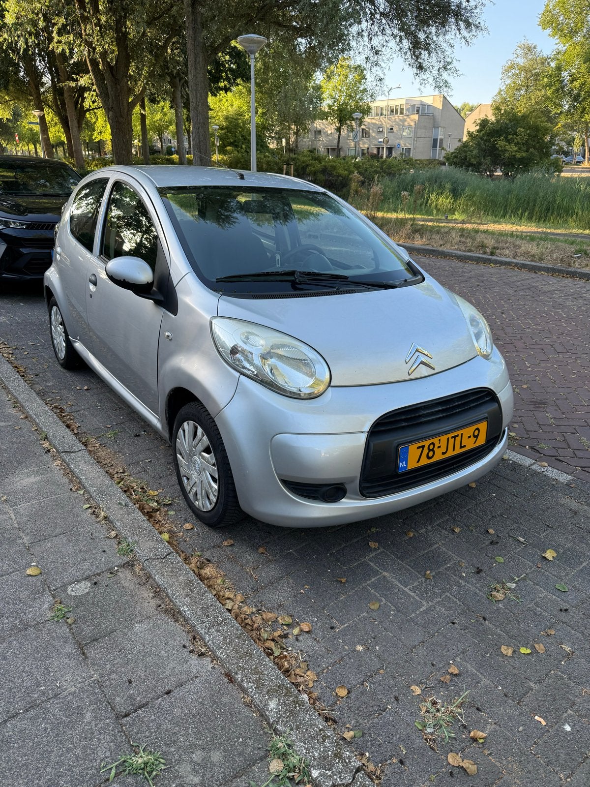 Citroën C1 1.0 5-DRS 2009 Grijs, Auto's, Citroën, Voorwielaandrijving, 4 stoelen, C1, 68 pk