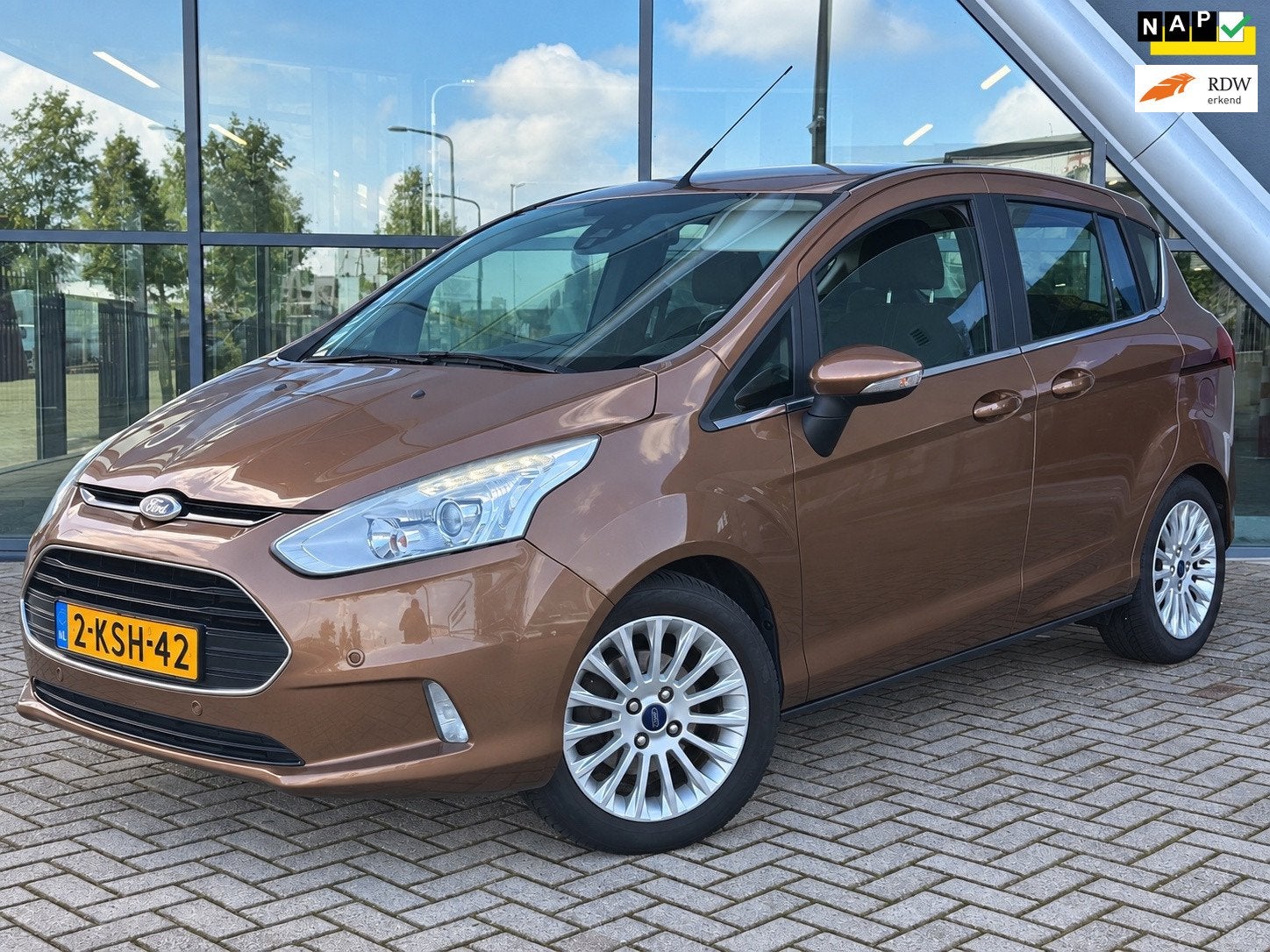 Ford B-Max 1.6 TI-VCT Titanium Automaat, Camera, Topstaat!, Auto's, Gebruikt, 4 cilinders, Bruin, B-Max
