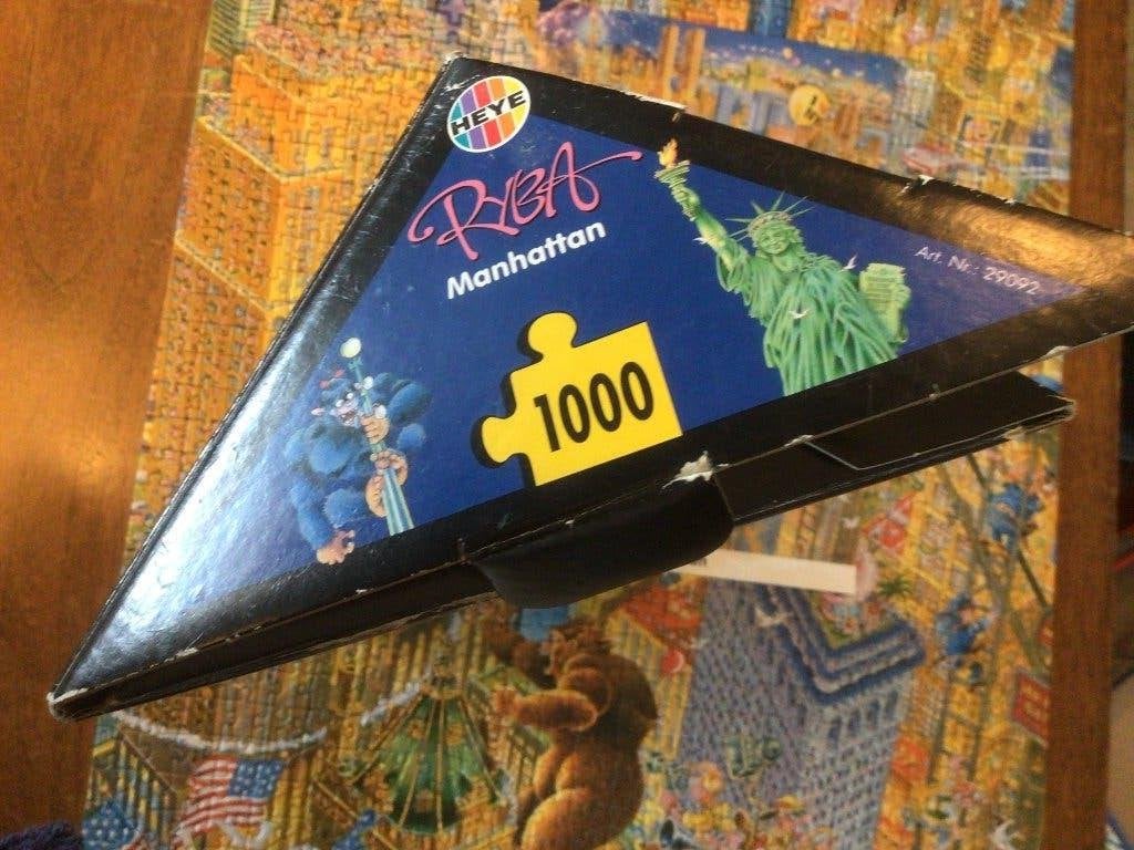 HEYE legpuzzel - Reba - Manhattan. Driehoekige doos. 1000 st, Ophalen of Verzenden, 500 t/m 1500 stukjes, Gebruikt, Legpuzzel