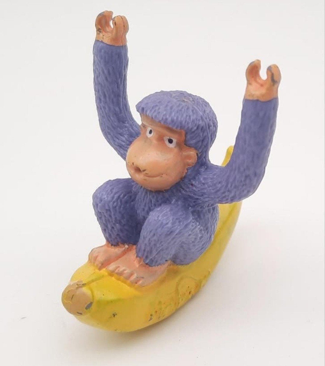 Kipling pvc aapje op een banaan figuur ZELDZAAM!, Ophalen of Verzenden, Gebruikt