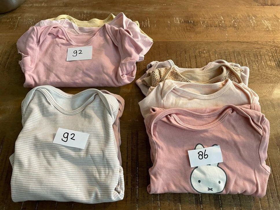 Diverse babykleding: leggings en rompertjes 86-104, Ophalen, Gebruikt, Jongen of Meisje, Setje