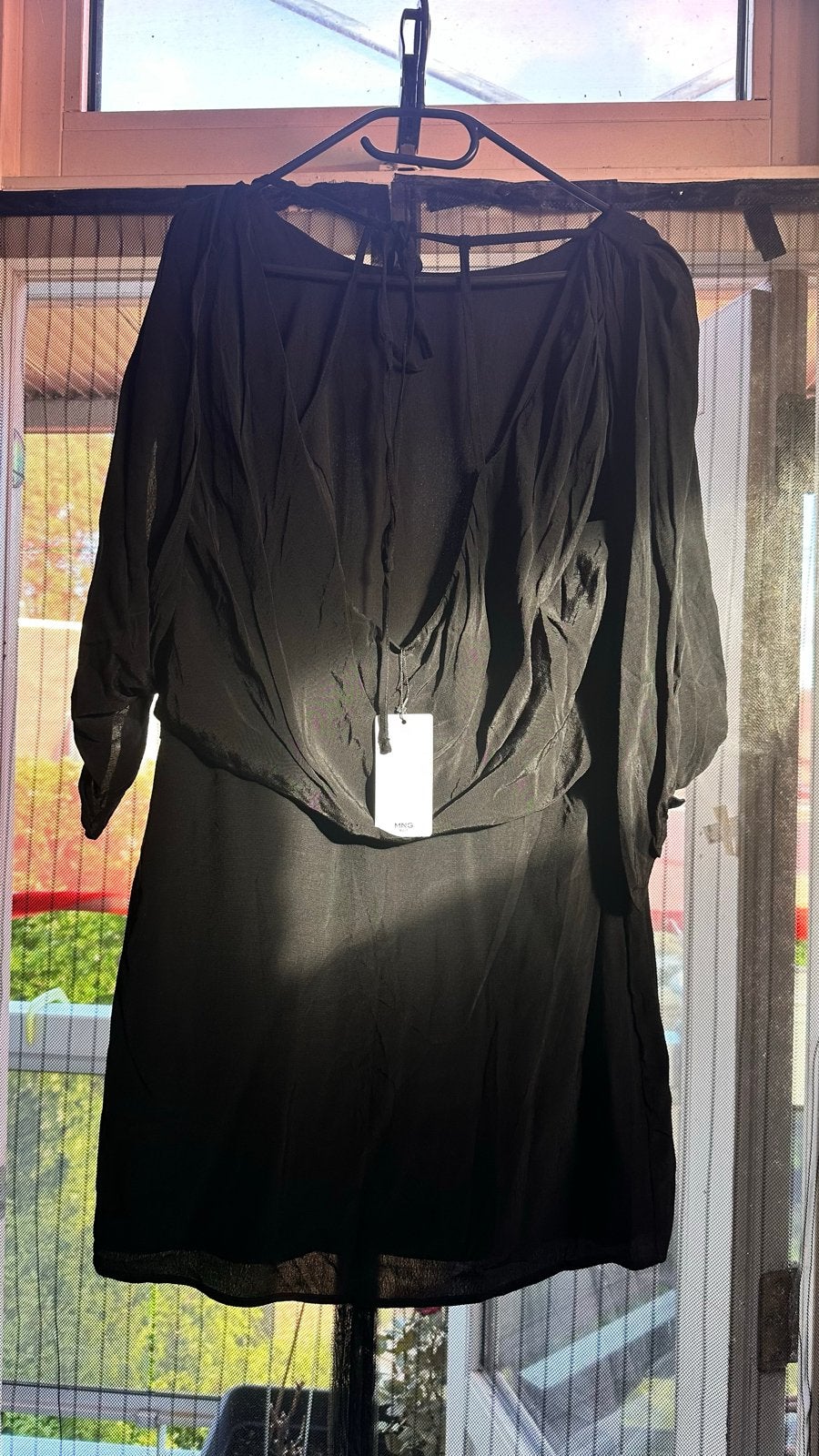 Mango Zwart Cape Jurk - Maat L - Nieuw met kaartjes, Zwart, Maat 42/44 (L), Nieuw, Ophalen of Verzenden