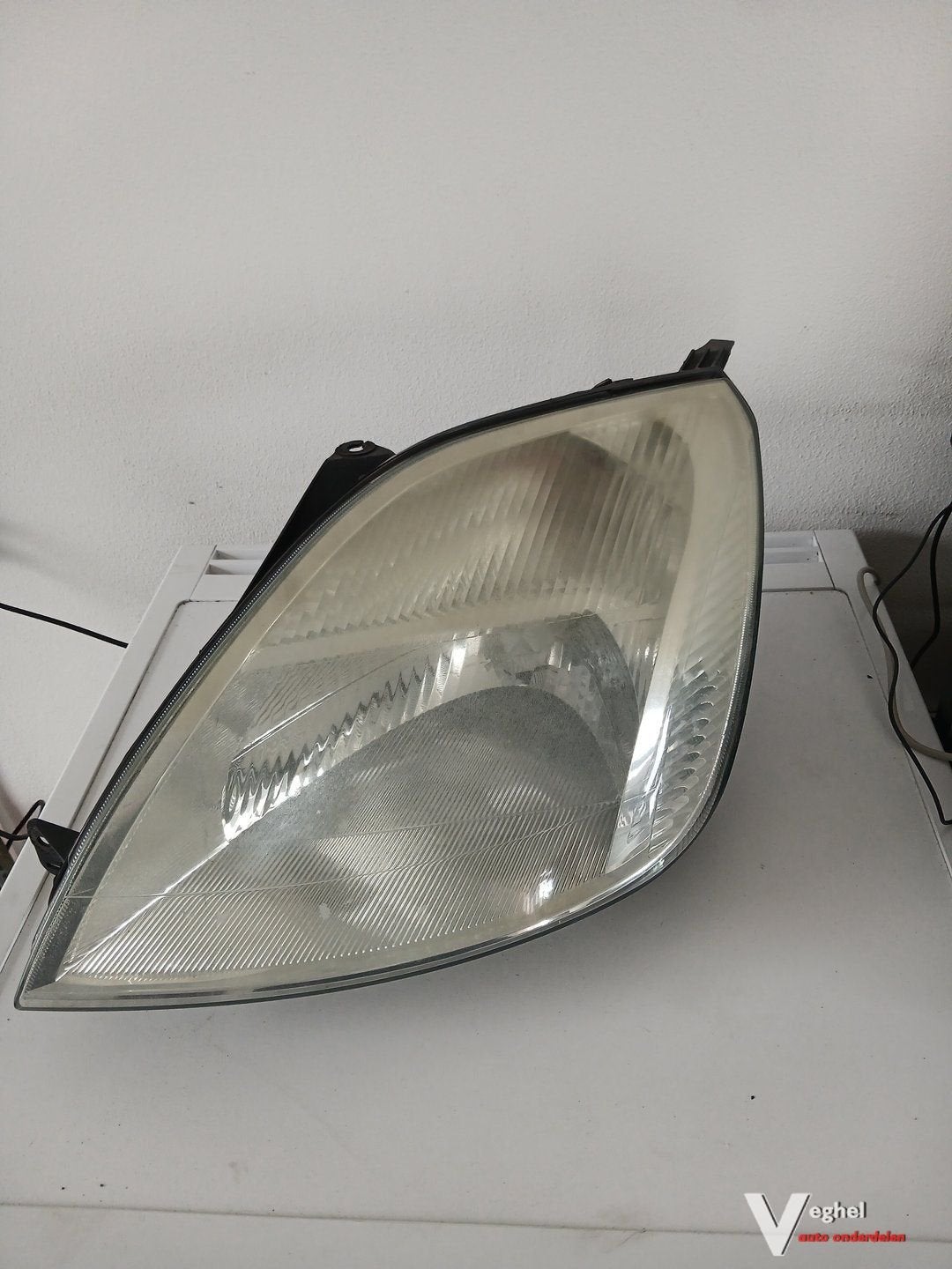 Ford Fiesta 1.3 B 3drs 2600072 Koplamp LV '04, Auto-onderdelen, Gebruikt, -, -, Ophalen of Verzenden