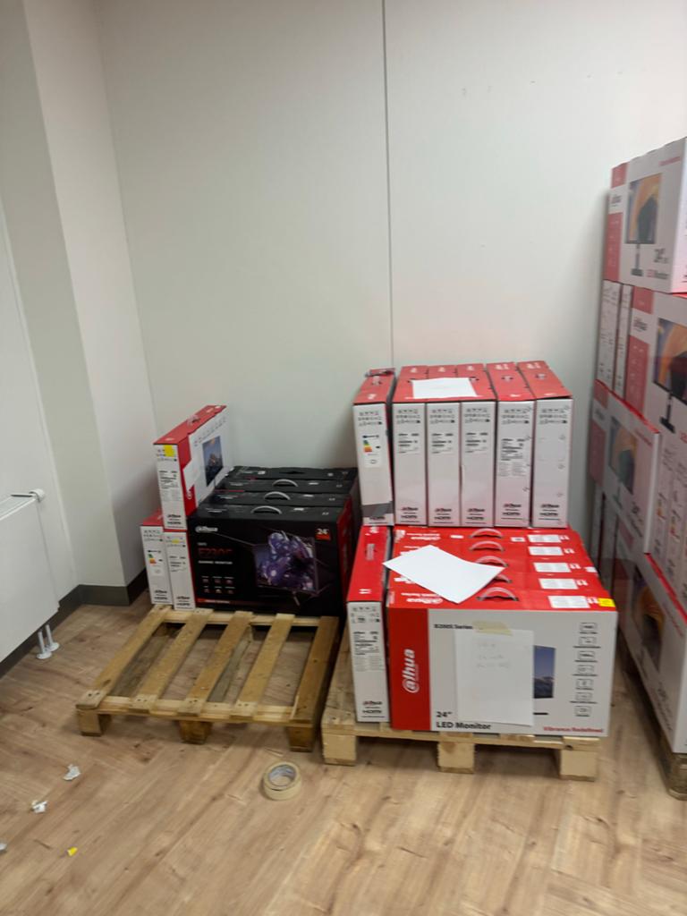MOET NU WEG Dalhua Monitoren - 107 stuks nieuw, Computers en Software, Monitoren, Curved, Nieuw, Full HD, Ophalen of Verzenden