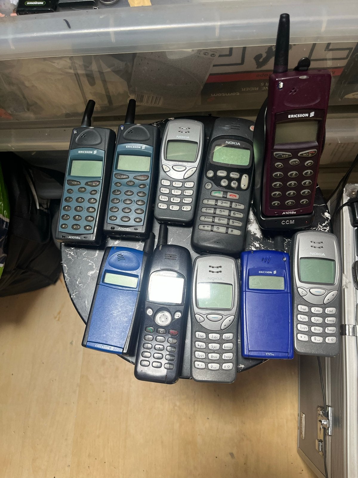 10 Oude Telefoons - Onbekende Werking - Zonder Opladers, Geen camera, Ophalen of Verzenden, Klassiek of Candybar, Zonder simlock