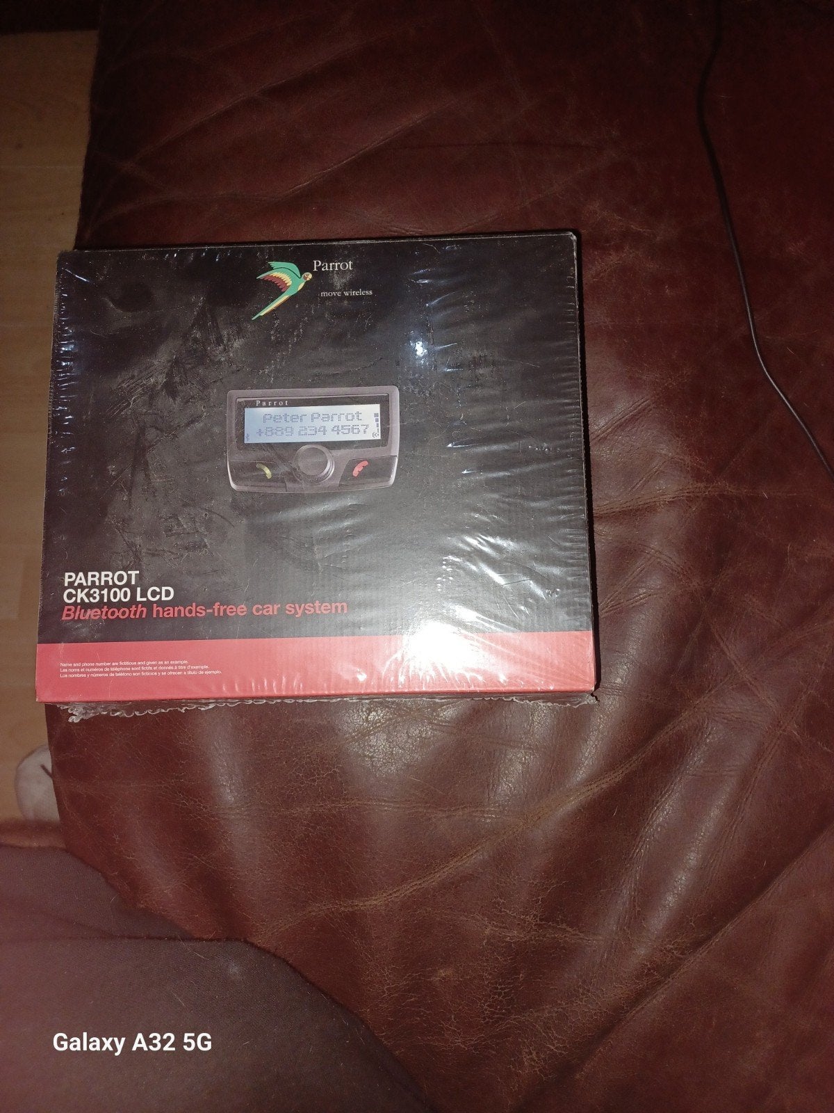 Parrot CK3100 LCD Bluetooth handsfree carkit, Ophalen of Verzenden, Nieuw