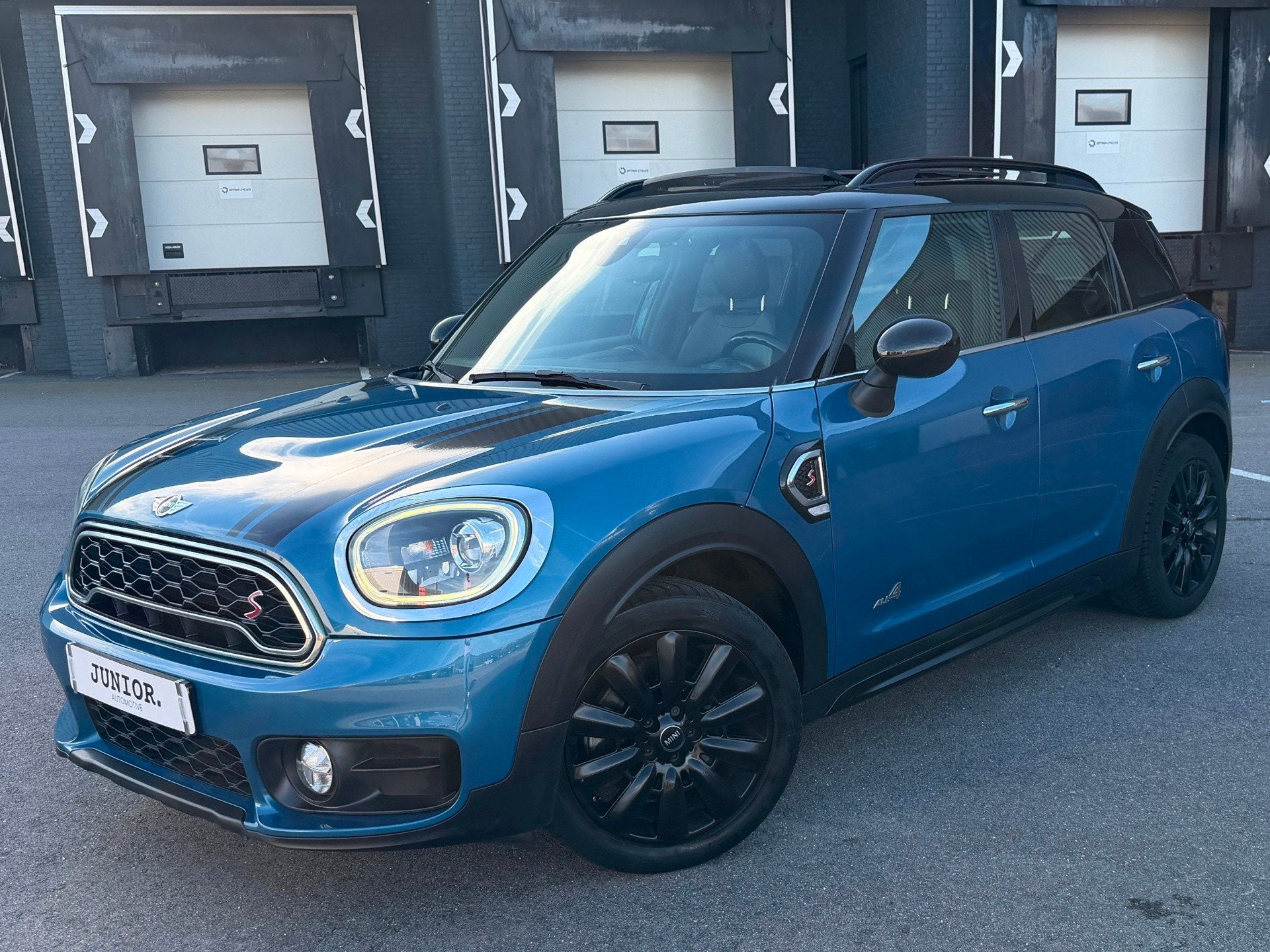 Mini Countryman 2.0 Cooper SD ALL4 Chili PANORAMADAK/LEDER/A, Auto's, Automaat, Dealer onderhouden, Blauw, Leder