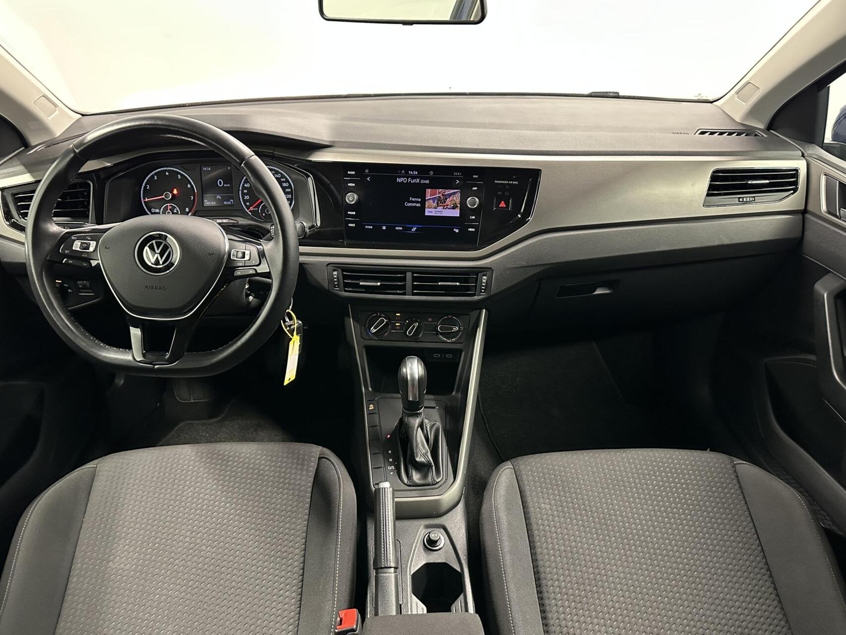 Volkswagen Polo 1.0 TSI Comfortline CARPLAY CRUISE DAB., Auto's, Volkswagen, Stof, Gebruikt, 95 pk, Met garantie (alle)