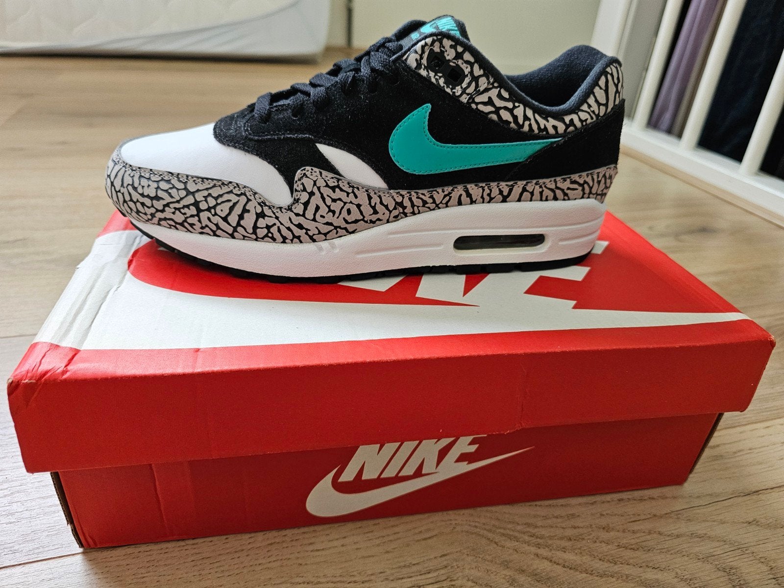 Nike Air Max 1 Atmos Elephant 2017 42 DS Nieuw, Overige kleuren, Nike, Nieuw, Ophalen of Verzenden
