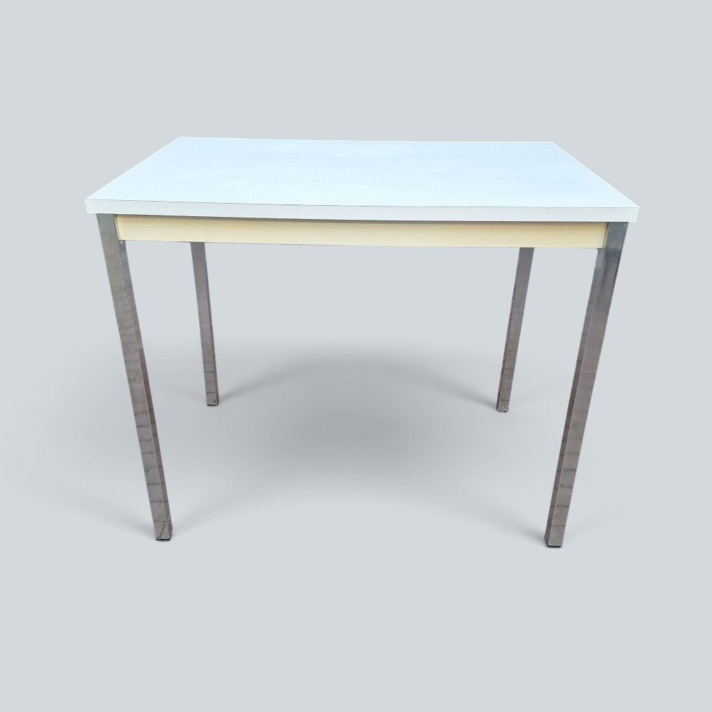 Witte tafel met metalen poten, Ophalen, Minder dan 50 cm, 50 tot 100 cm, Onbekend