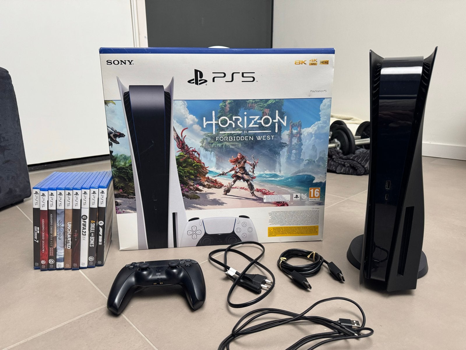 Sony PlayStation 5 (PS5) met 9 games, Gebruikt, Overige genres, Ophalen of Verzenden, Eén computer