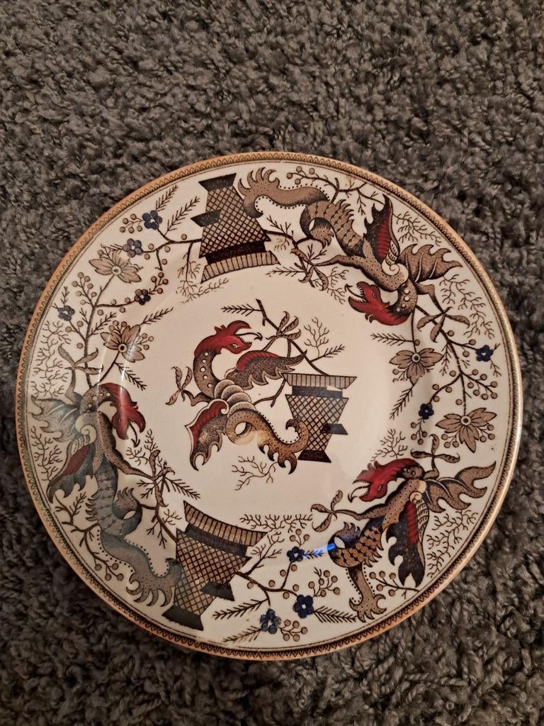 Petrus Regout & Co Maastricht Dragon bord - 26 cm, Ophalen