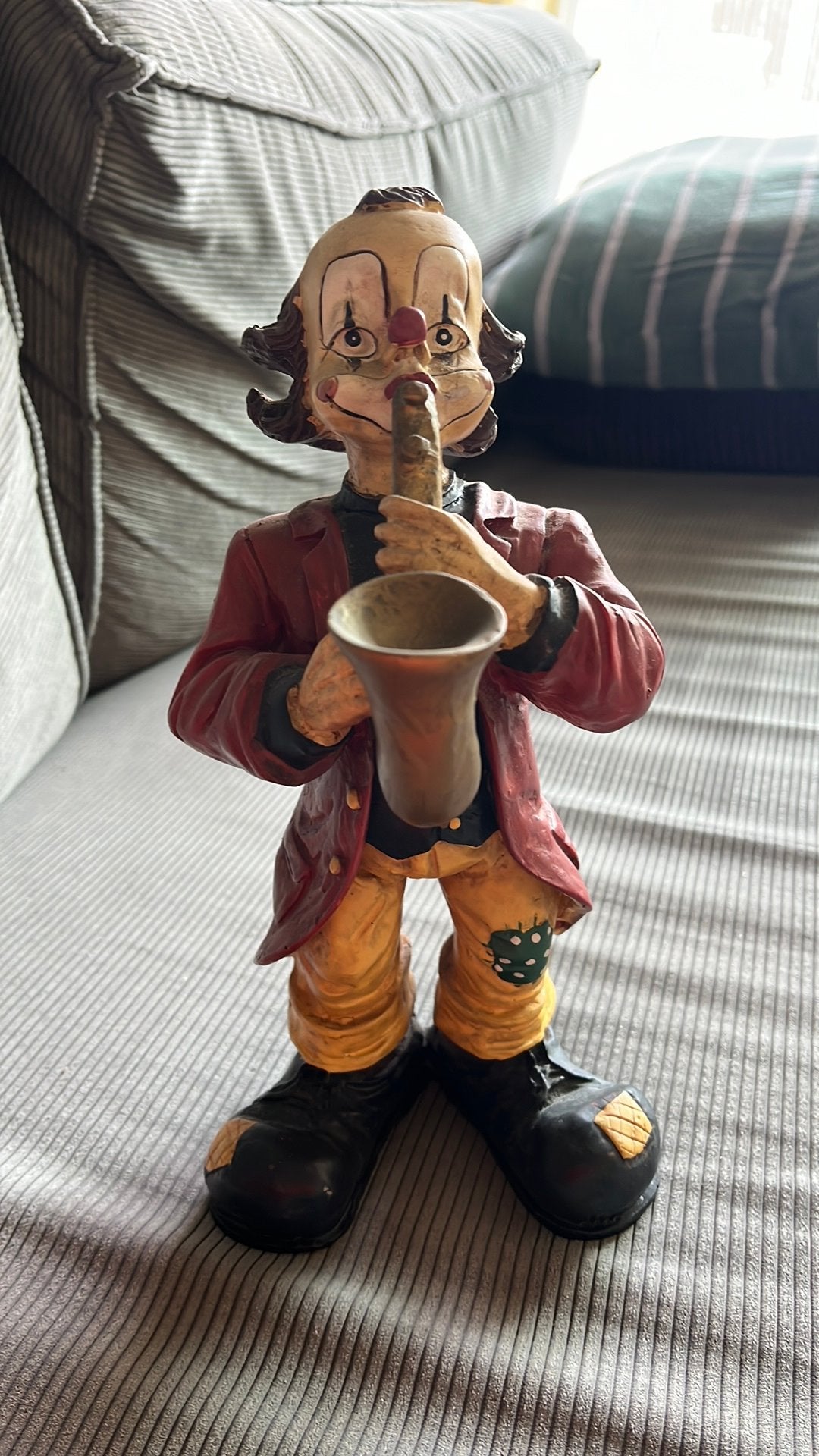 Gratis af te halen, clown met saxofoon, Ophalen, Zo goed als nieuw