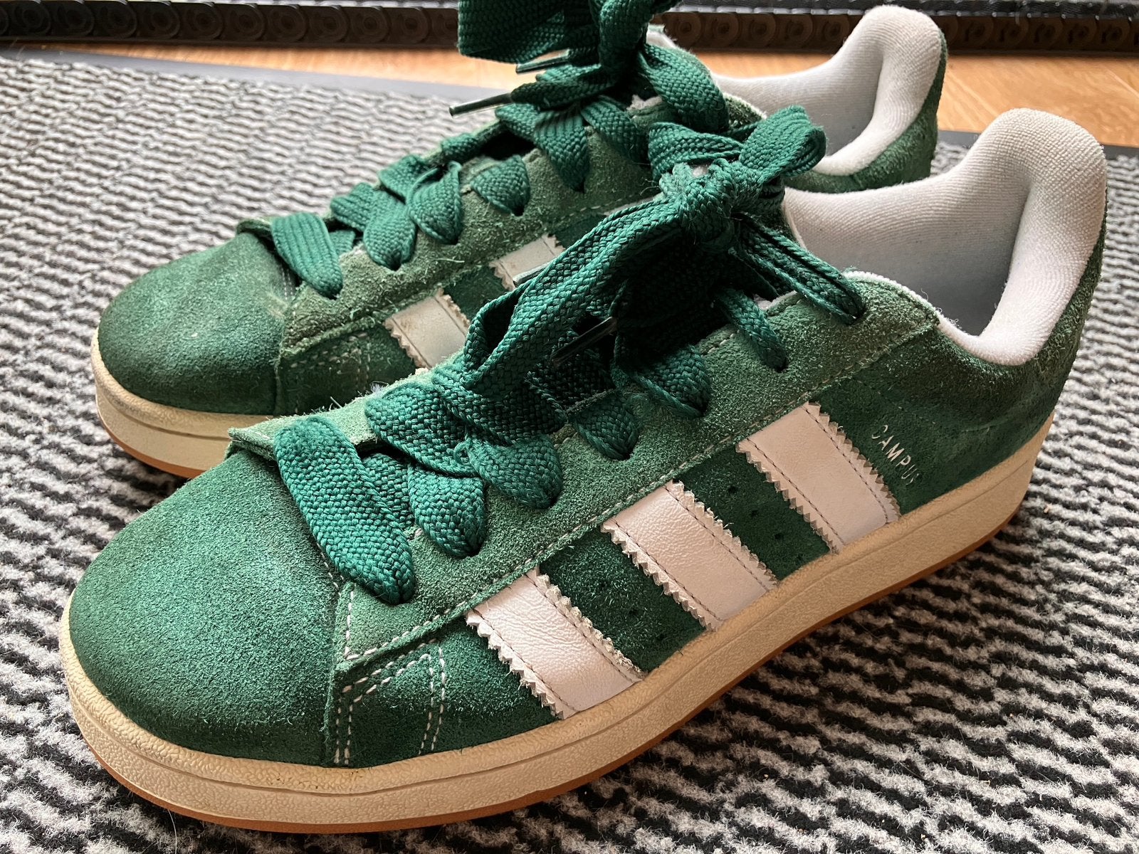 Adidas campus groen maat 40, Ophalen, Sneakers of Gympen, Gedragen, Groen