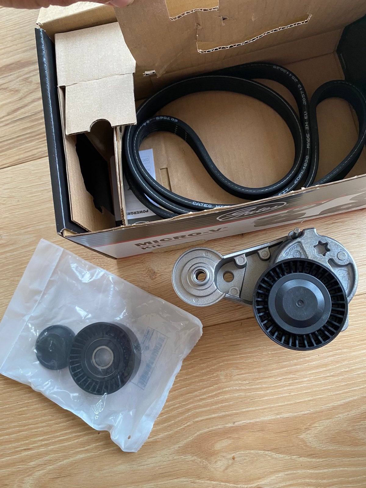 Volvo V70, S60 Multiriem Kit, Ophalen of Verzenden, Nieuw, Volvo