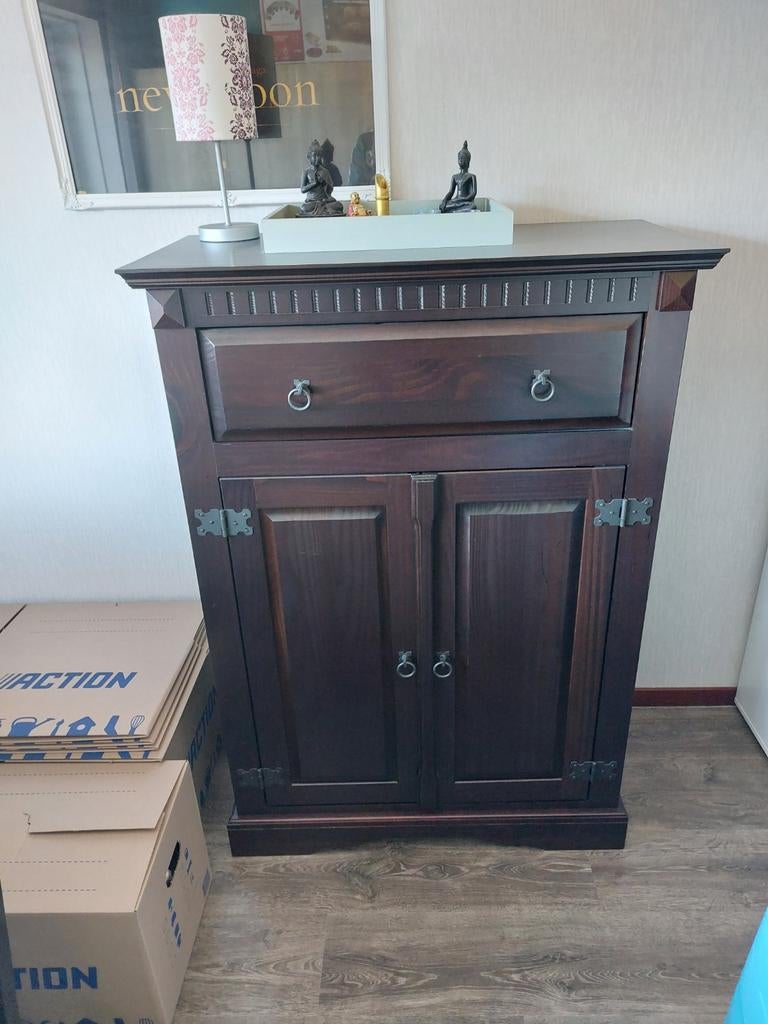 Zo goed als nieuw grenen dressoir, Ophalen, Met deur(en), 50 tot 100 cm, Zo goed als nieuw