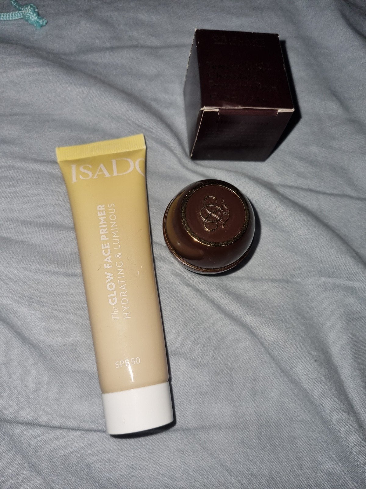 Isado primer en oriflame balm- slechts 1x gebruikt, Sieraden, Tassen en Uiterlijk, Uiterlijk | Cosmetica en Make-up, Ophalen of Verzenden