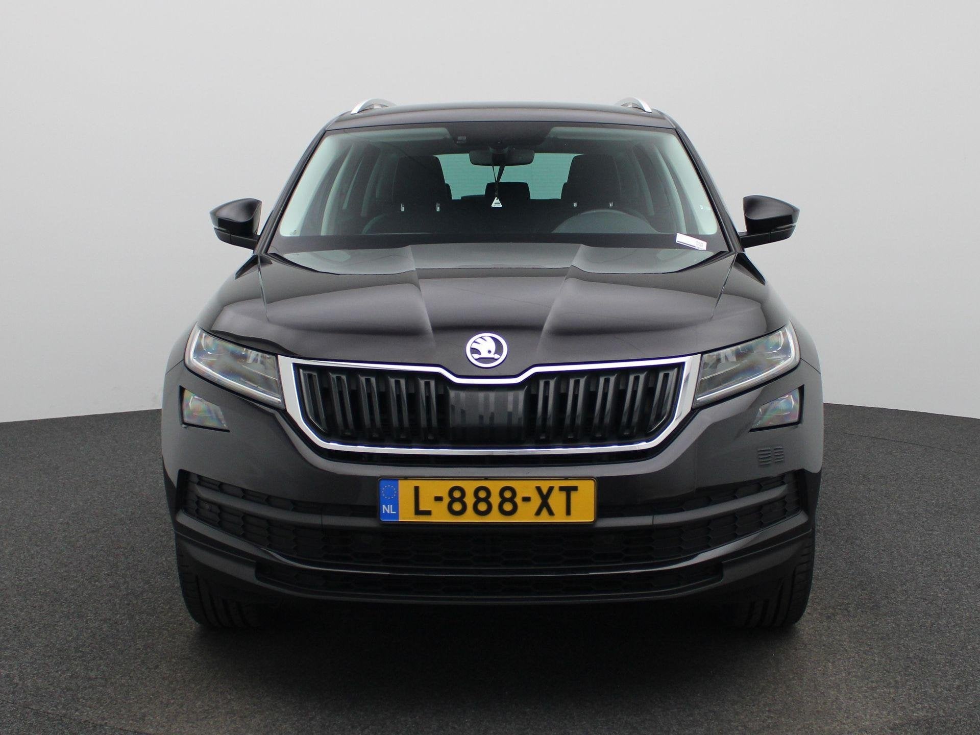 Skoda Kodiaq 1.5 TSI Business Edition | NAVIGATIE | CANTON A, Auto's, 12 maanden, 4 cilinders, Zwart, Origineel Nederlands
