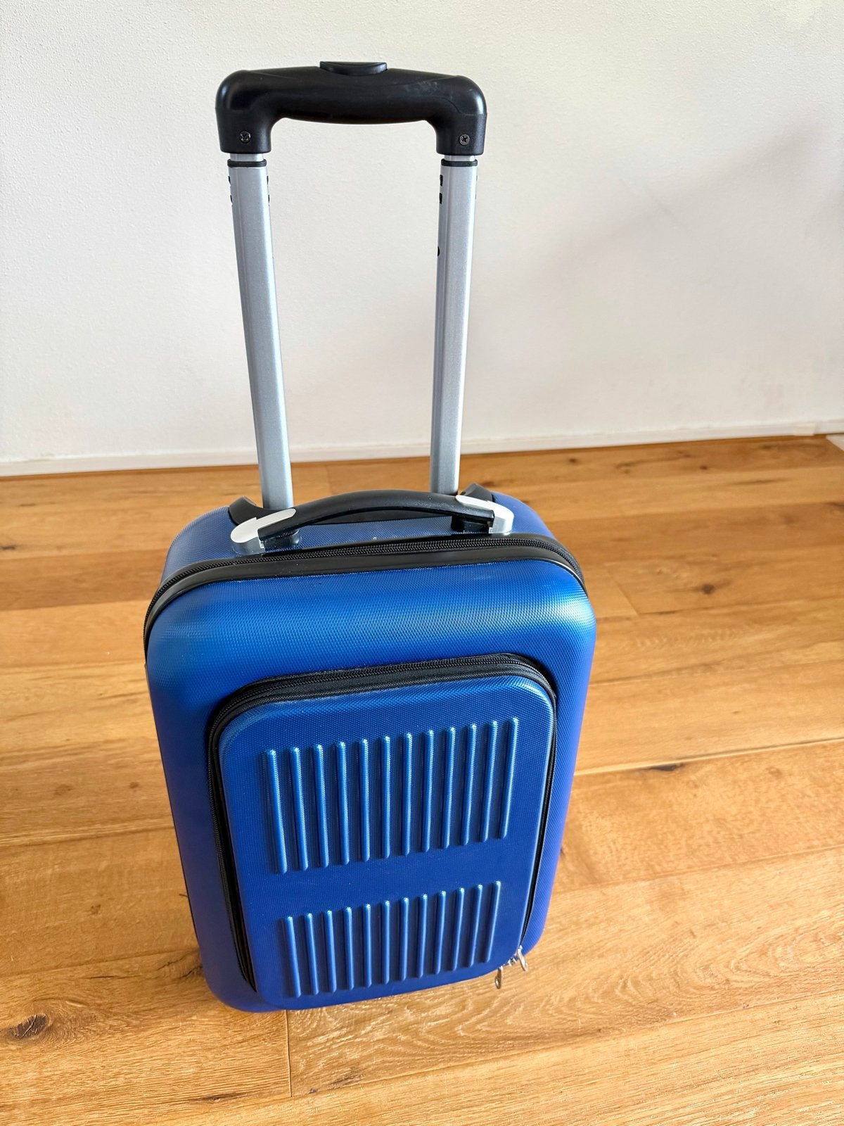 Blauwe handbagage koffer met wieltjes, 50 tot 60 cm, Hard kunststof, Ophalen of Verzenden, Zo goed als nieuw
