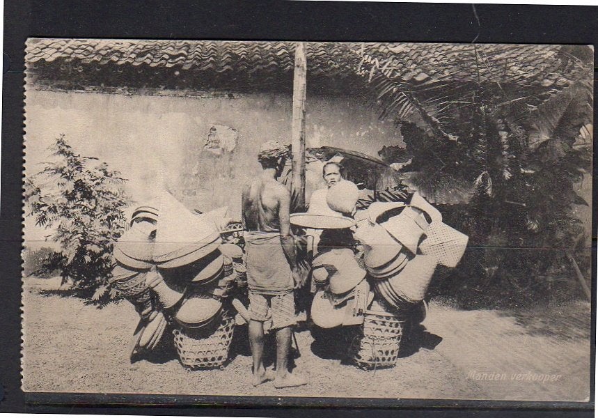Netherlands Indies mandenverkoper  1900 (4-16a), Ophalen, Voor 1920, Buiten Europa