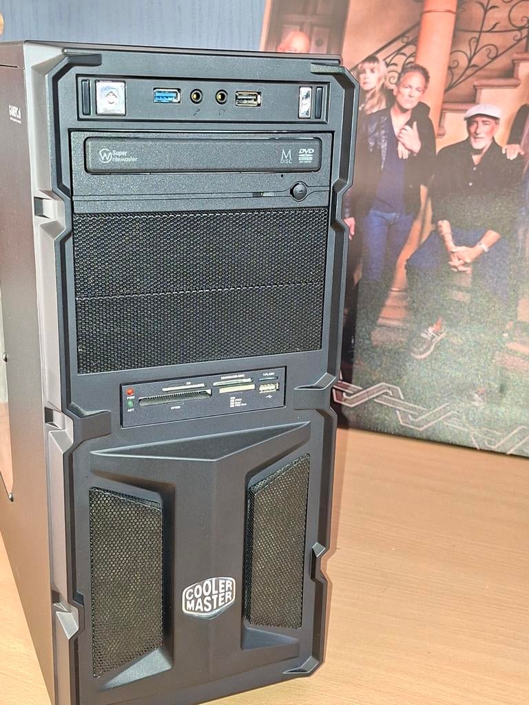 Nette Game PC met RTX 2060, AMD A8, 16GB RAM, SSD+HDD, Computers en Software, Desktop Pc's, Gebruikt, 3 tot 4 Ghz, HDD, SSD, 16 GB