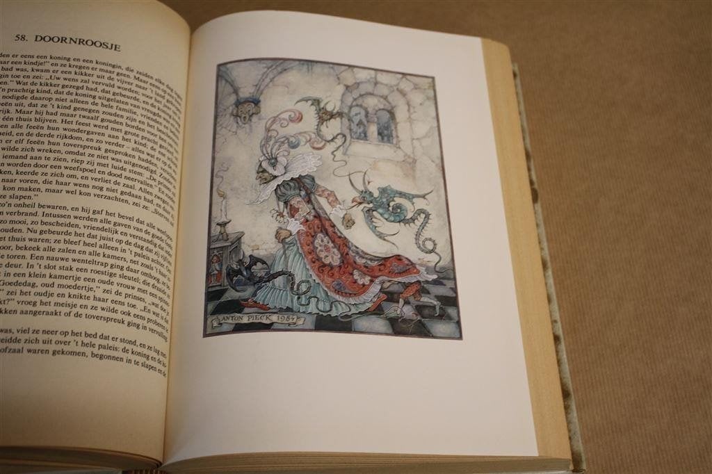 De sprookjes van Grimm. Geïllustreerd Anton Pieck., Boeken, Sprookjes en Fabels, Ophalen of Verzenden, Gelezen