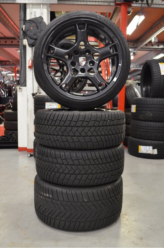 19" Porsche 997 Winterset Winterbanden + Velgen OEM, Gebruikt, Banden en Velgen, Niet ingevuld, 235 mm