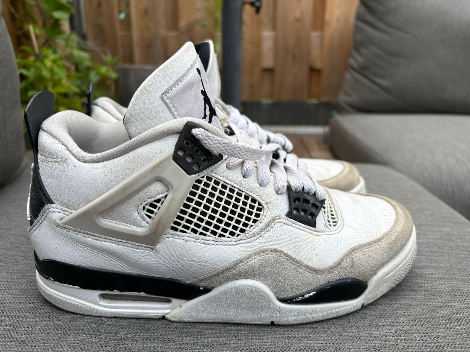 Nike Air Jordan 4 Retro Military Black - Maat 41, Kleding | Heren, Schoenen, Ophalen of Verzenden, Gedragen, Wit