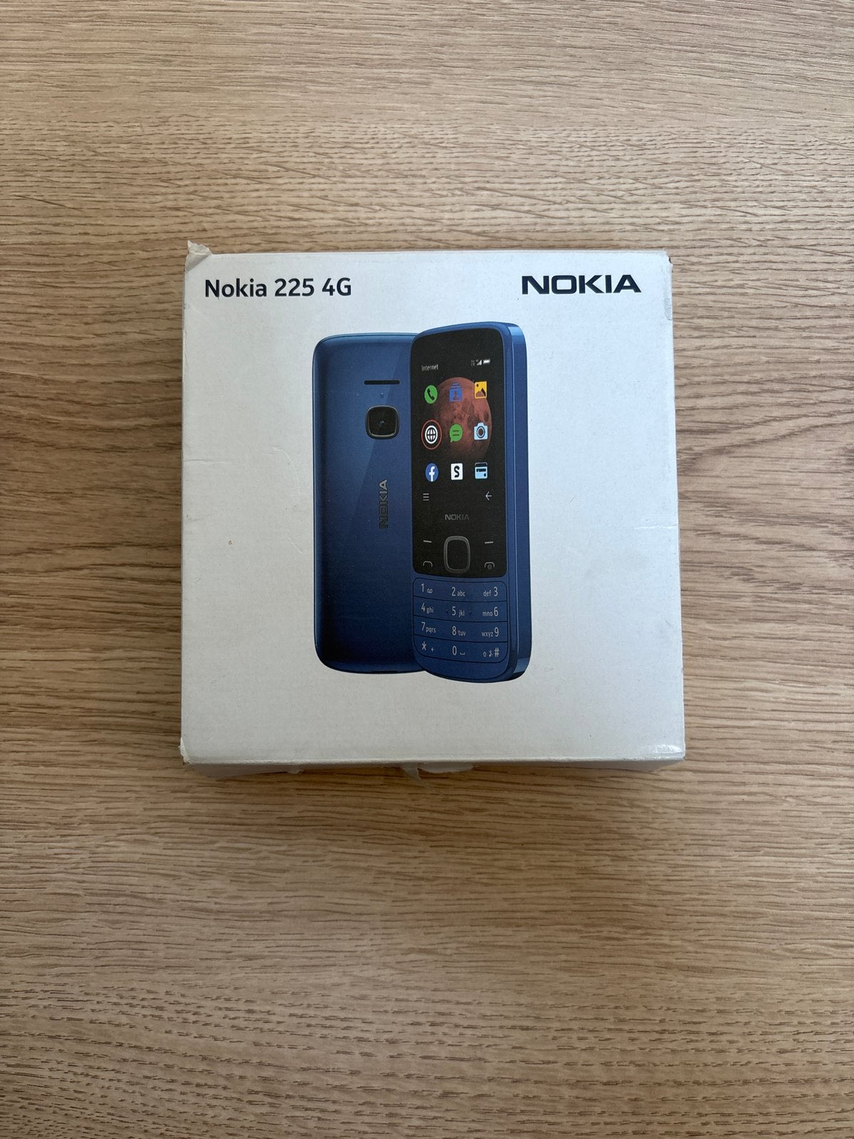 Nokia 225 4G - Nieuw in doos, Zwart, Fysiek toetsenbord, Nieuw, Ophalen of Verzenden